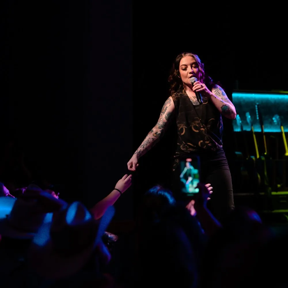 Ashley McBryde with the crowd at The Ector Theatre